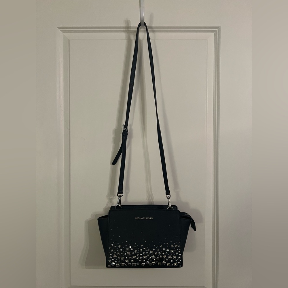 Medium Shoulder Bag